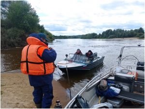 Осенняя рыбалка с лодки