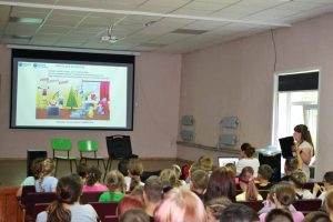 photo_5451949499367944560_y